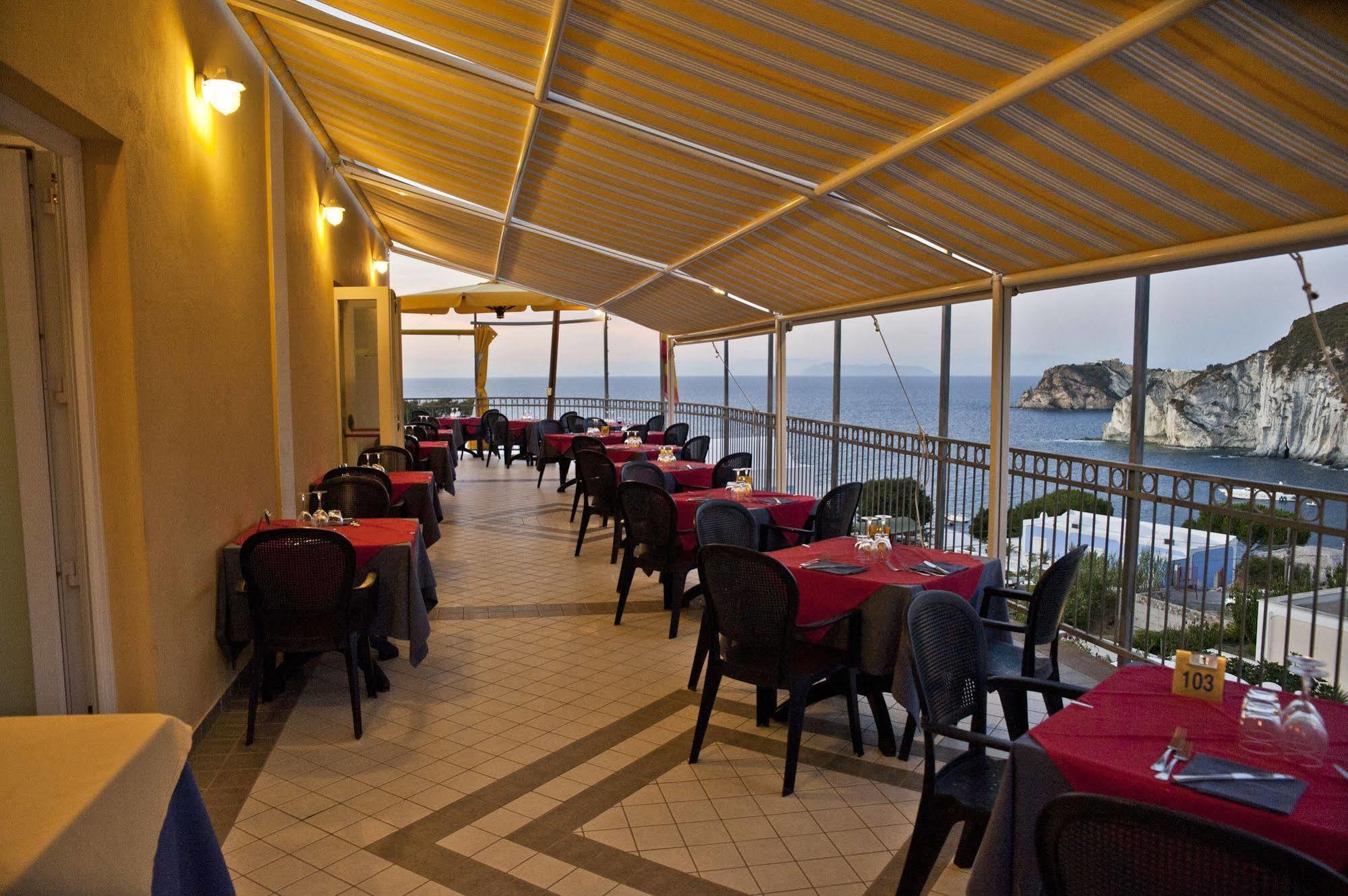 Hotel Villaggio Dei Pescatori Ponza Dış mekan fotoğraf