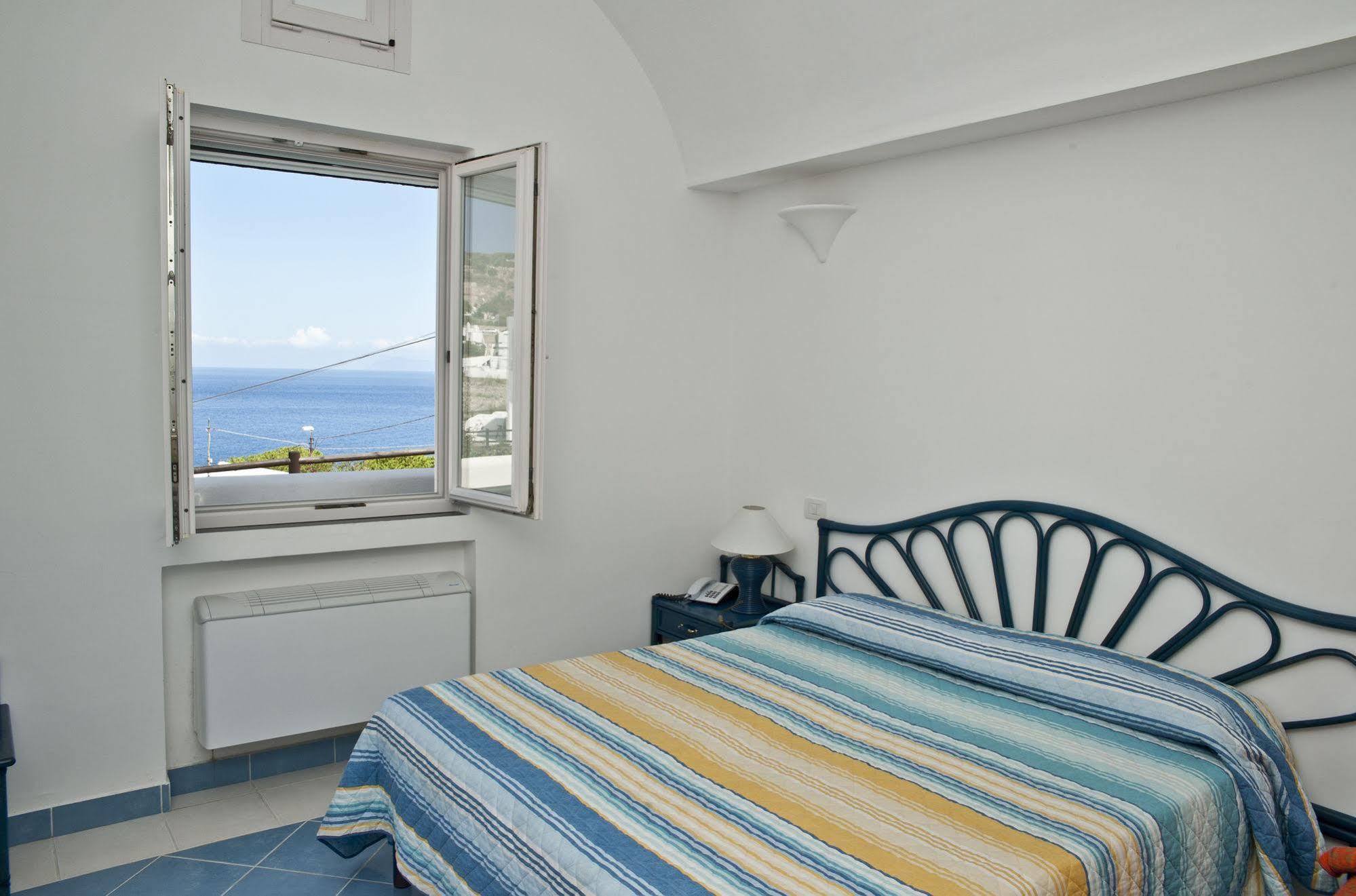 Hotel Villaggio Dei Pescatori Ponza Dış mekan fotoğraf